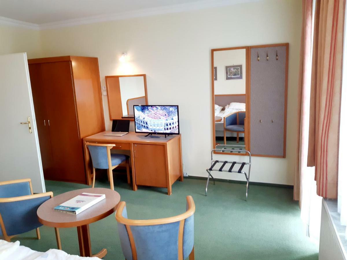 Apartment Pension Rideg Hévíz Exterior foto