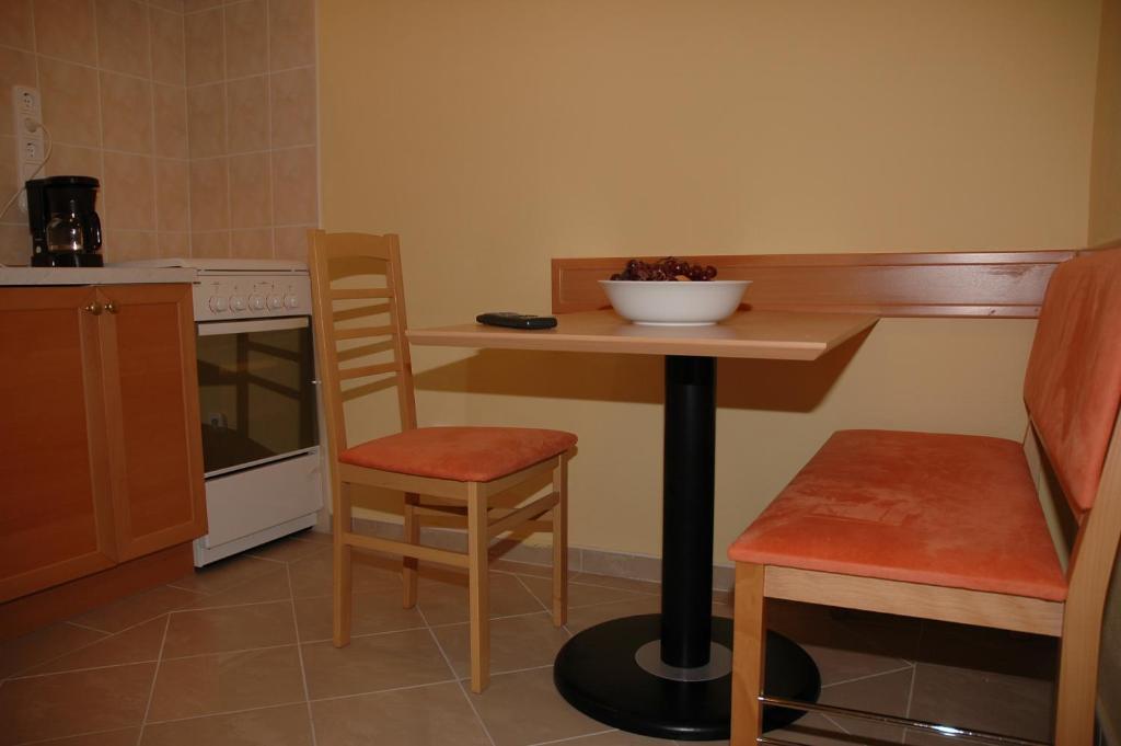 Apartment Pension Rideg Hévíz Habitación foto