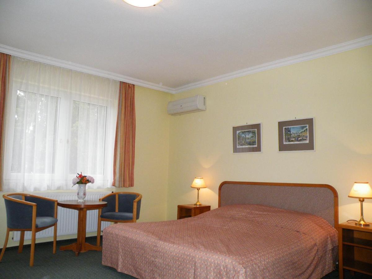 Apartment Pension Rideg Hévíz Habitación foto