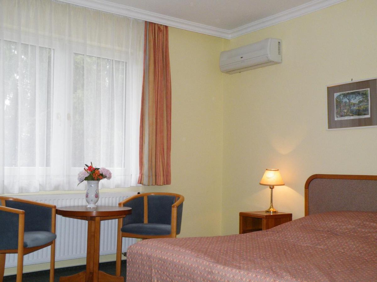 Apartment Pension Rideg Hévíz Habitación foto